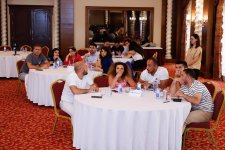 Azərbaycan milli mətbuatının 150 illiyi münasibətilə media nümayəndələri arasında intellektual yarış keçirilib (FOTO)