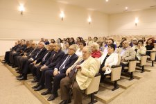 Səhiyyə naziri institutun yeni rektorunu kollektivə təqdim edib (FOTO)