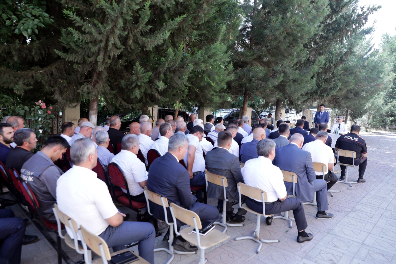 Xaçmazın Nərəcan kəndində növbəti səyyar qəbul keçirilib (FOTO)