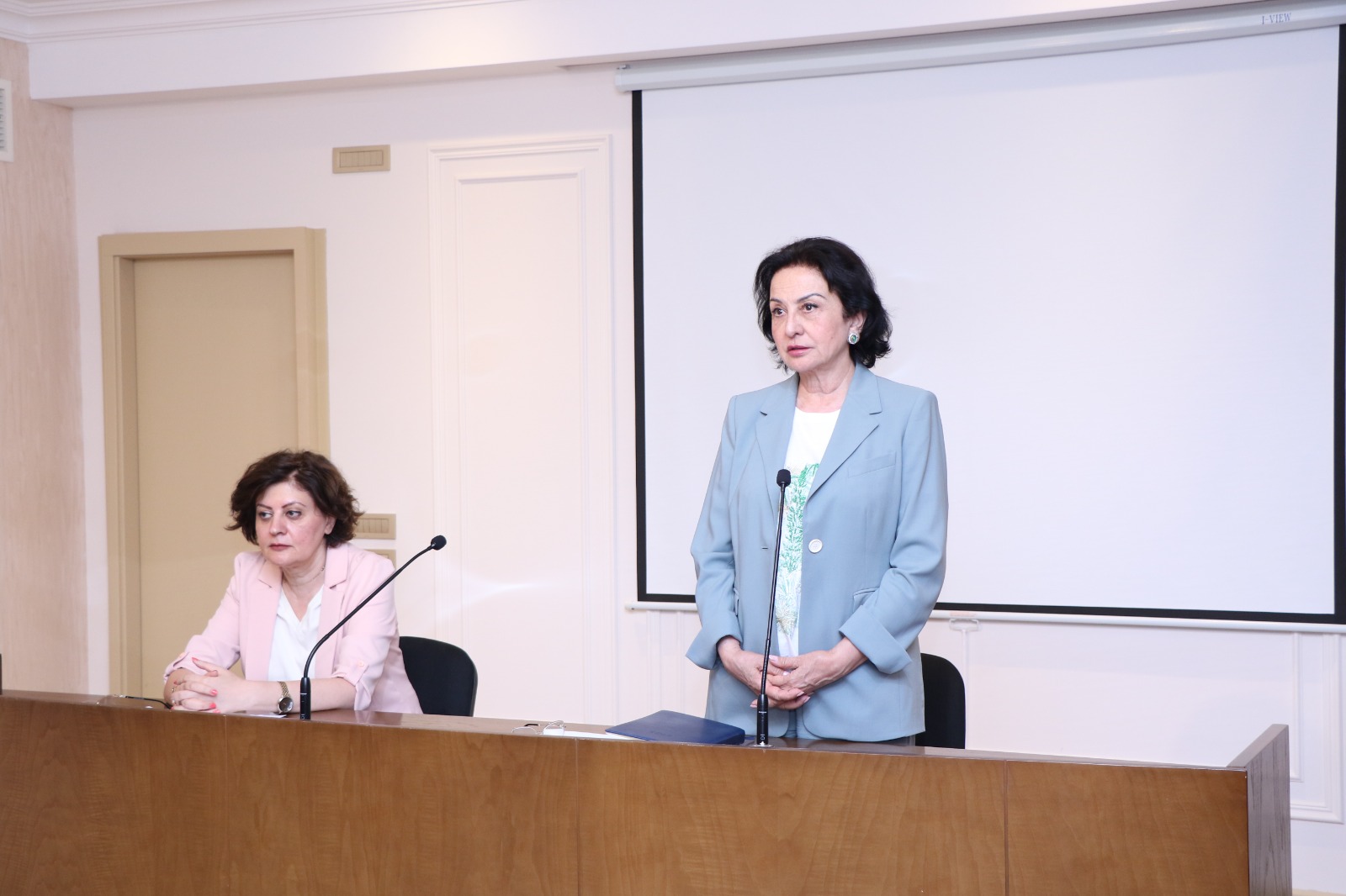 Elmi-tədqiqat potensialının gücləndirilməsinə doğru növbəti addım - Gənc alimlərlə görüş keçirilib (FOTO)