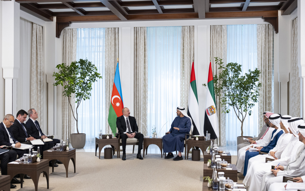 Prezident İlham Əliyevin Əbu-Dabidə Birləşmiş Ərəb Əmirliklərinin Prezidenti ilə görüşü olub (FOTO/VİDEO)