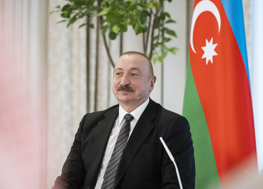 Prezident İlham Əliyevin Əbu-Dabidə Birləşmiş Ərəb Əmirliklərinin Prezidenti ilə görüşü olub (FOTO/VİDEO)