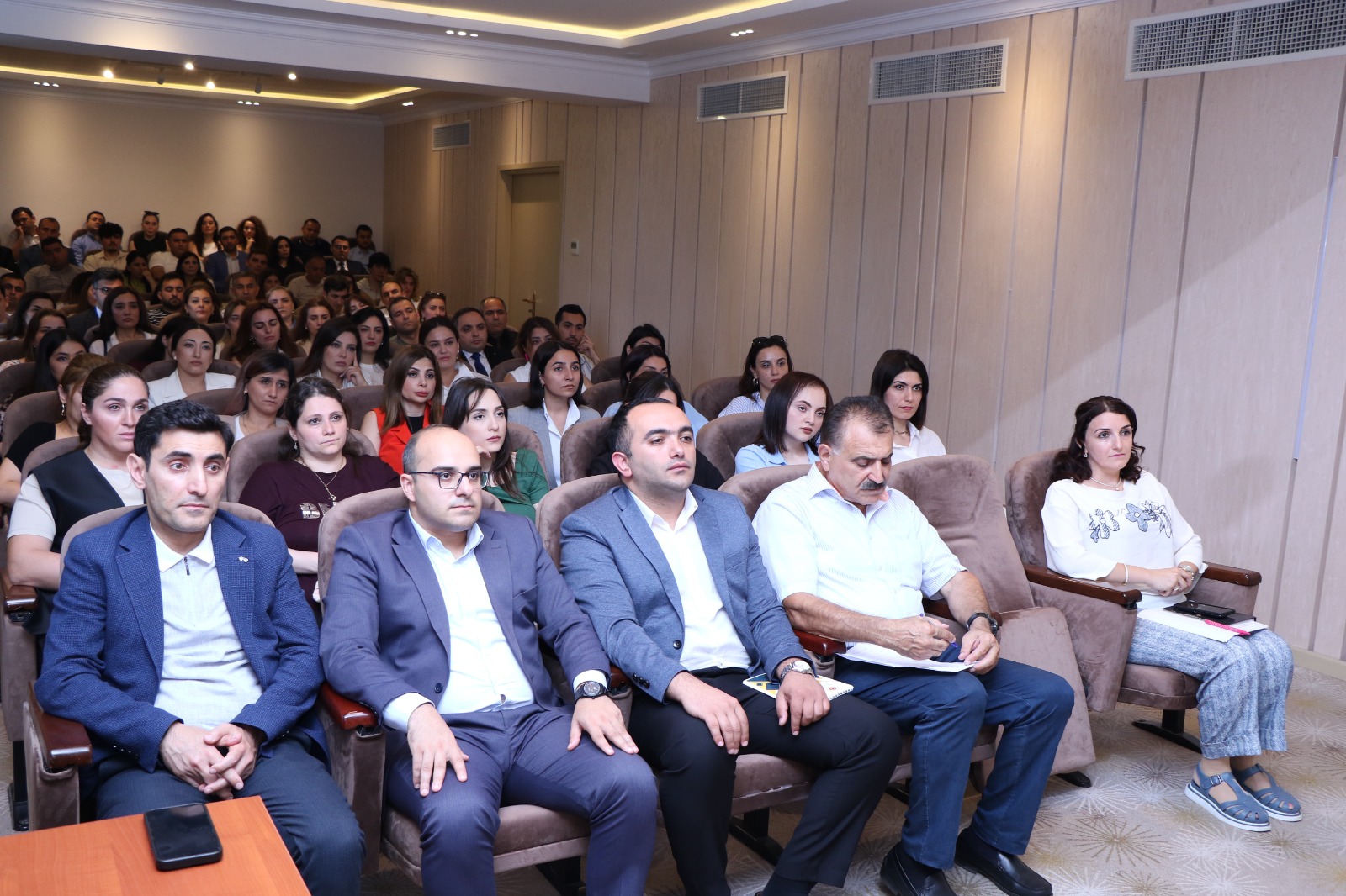 Elmi-tədqiqat potensialının gücləndirilməsinə doğru növbəti addım - Gənc alimlərlə görüş keçirilib (FOTO)