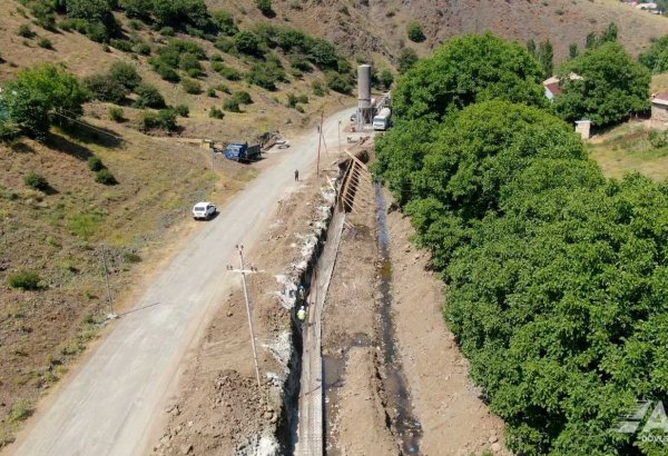 Yardımlı-Deman-Arvana avtomobil yolunda əsaslı bərpa işləri aparılır (FOTO/VİDEO)