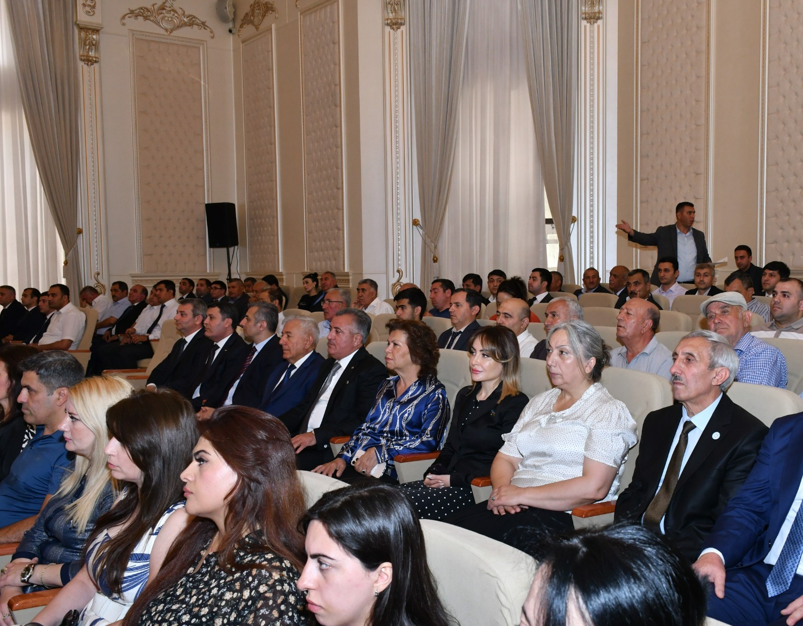 Abşeron rayonunda “Qərbi Azərbaycan İrsi” kitabının təqdimetmə mərasimi keçirilib (FOTO)