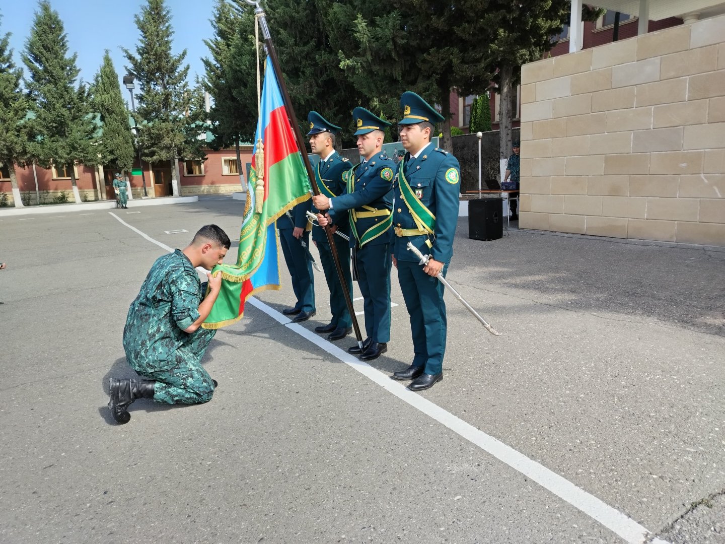 Hərbi xidməti başa vuran sərhədçi əsgərlər ehtiyata buraxılıb (FOTO)