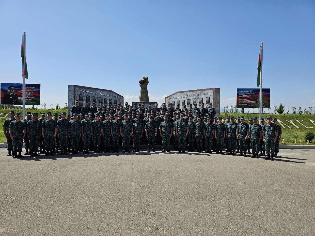 Hərbi xidməti başa vuran sərhədçi əsgərlər ehtiyata buraxılıb (FOTO)