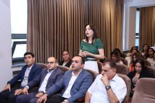 Elmi-tədqiqat potensialının gücləndirilməsinə doğru növbəti addım - Gənc alimlərlə görüş keçirilib (FOTO)