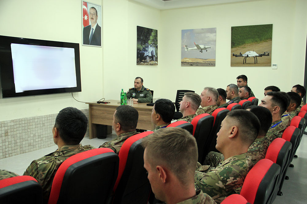 Azərbaycan-Qazaxıstan hərbçilərinin iştirakı ilə “Tərlan-2025” təlimi keçirilir (FOTO/VİDEO)