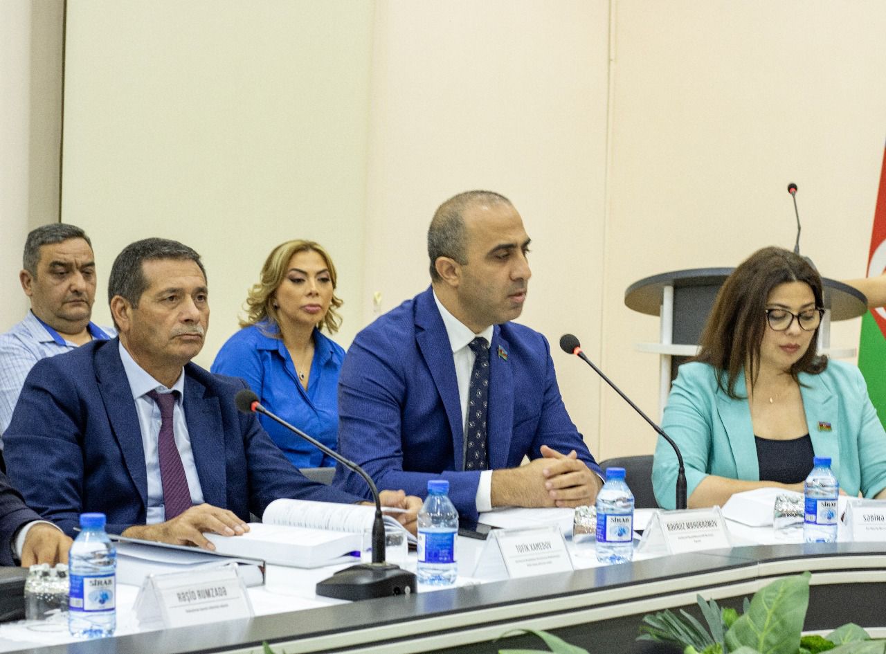 “Hüquq və İnsan Haqları İnstitutu” elmi-praktiki kommentariyanın təqdimatını keçirib (FOTO)