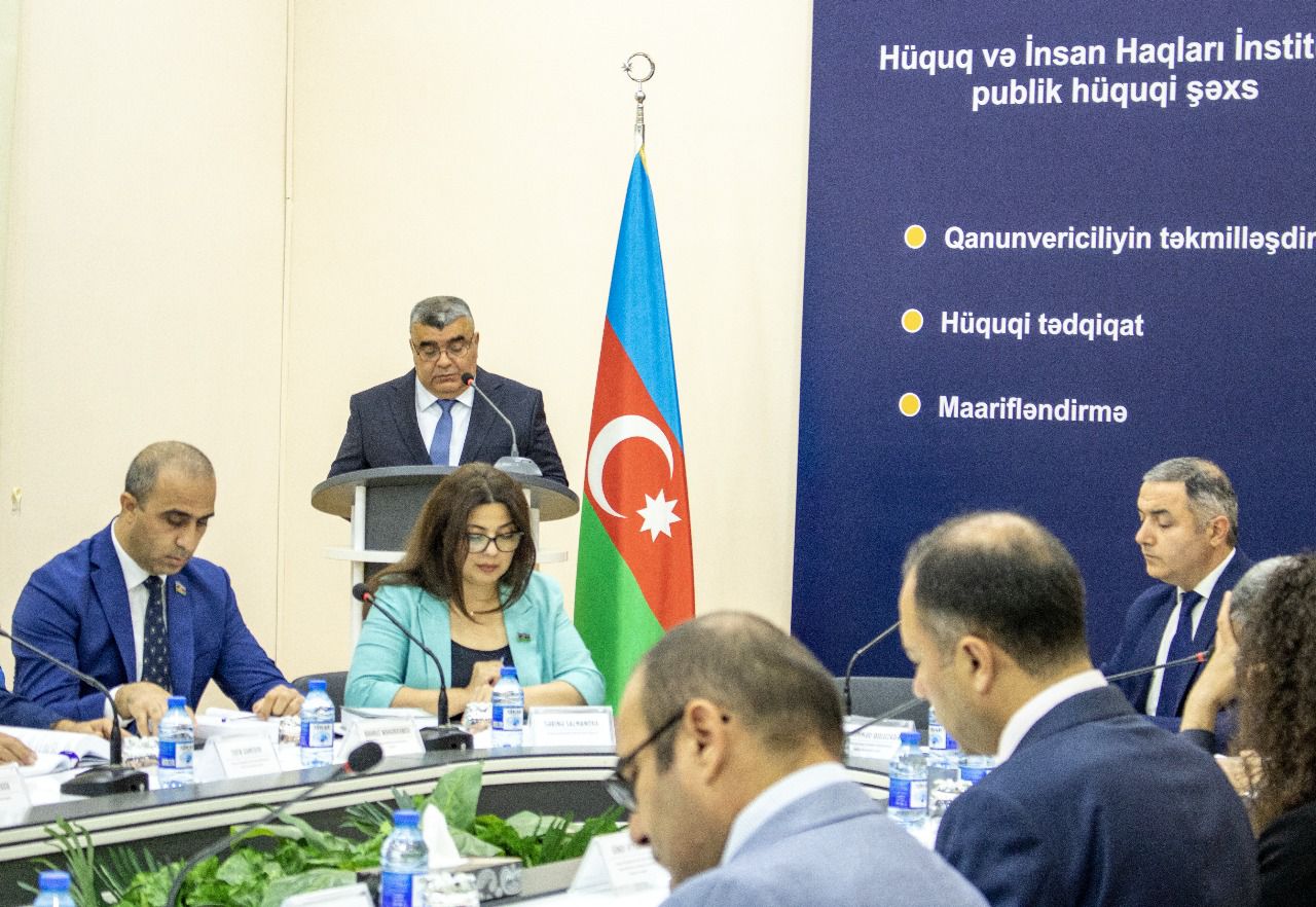 “Hüquq və İnsan Haqları İnstitutu” elmi-praktiki kommentariyanın təqdimatını keçirib (FOTO)