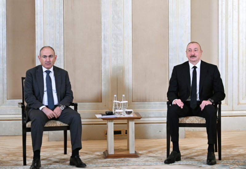 Əbu-Dabidə Prezident İlham Əliyevin Ermənistan Baş naziri Nikol Paşinyanla görüşü başlayıb (FOTO/VİDEO)