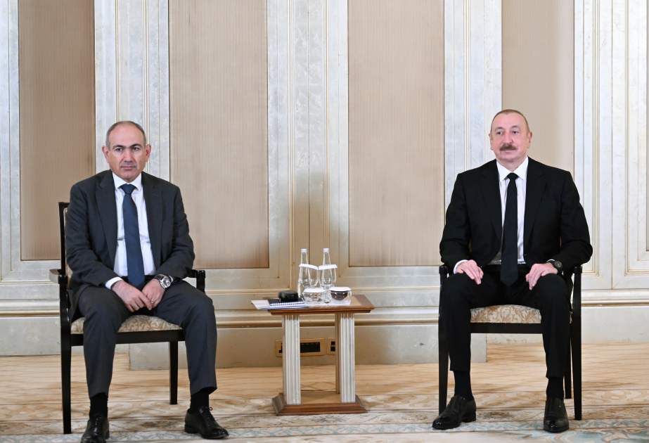 Əbu-Dabidə Prezident İlham Əliyevlə Nikol Paşinyan arasındakı görüş başa çatıb (FOTO/VİDEO) (YENİLƏNİB)