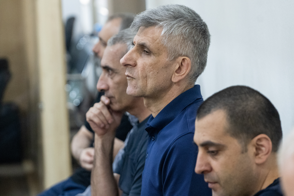 Ermənistan silahlı qüvvələrinin Azərbaycan ərazilərini işğal etməsi zamanı əsirlikdə və girovluqda dəhşətli işgəncələrə məruz qalmış şəxslər məhkəmədə ifadə veriblər (FOTO)