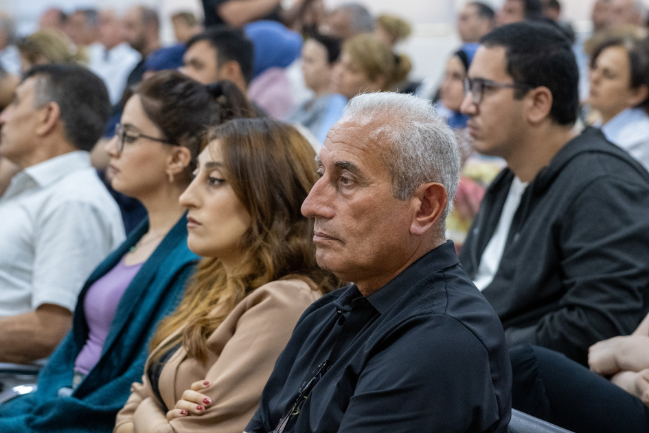 Ermənistan silahlı qüvvələrinin Azərbaycan ərazilərini işğal etməsi zamanı əsirlikdə və girovluqda dəhşətli işgəncələrə məruz qalmış şəxslər məhkəmədə ifadə veriblər (FOTO)