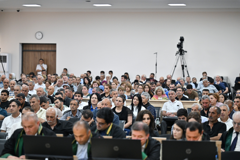 Ermənistan silahlı qüvvələrinin Azərbaycan ərazilərini işğal etməsi zamanı əsirlikdə və girovluqda dəhşətli işgəncələrə məruz qalmış şəxslər məhkəmədə ifadə veriblər (FOTO)