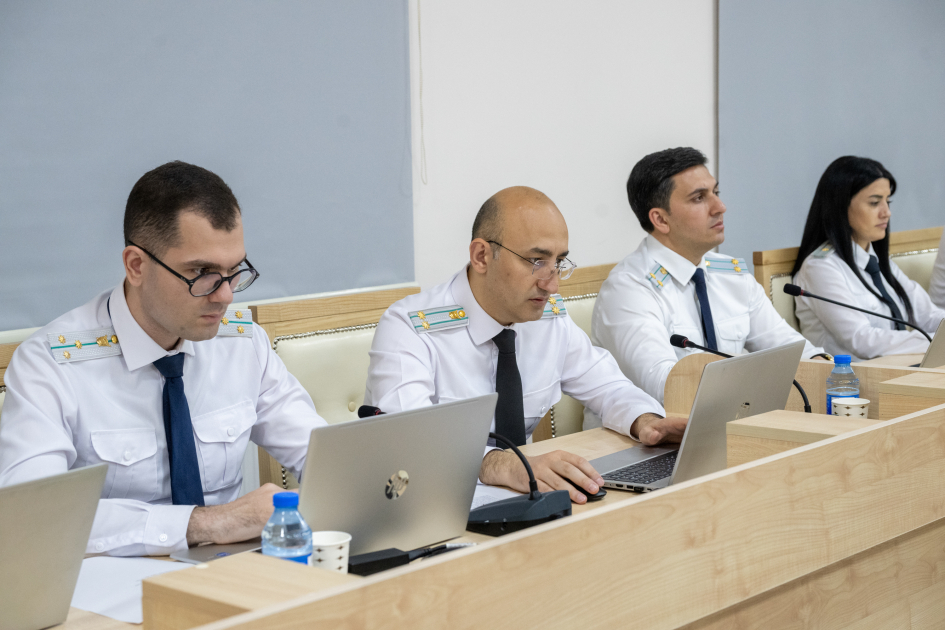 Ermənistan silahlı qüvvələrinin Azərbaycan ərazilərini işğal etməsi zamanı əsirlikdə və girovluqda dəhşətli işgəncələrə məruz qalmış şəxslər məhkəmədə ifadə veriblər (FOTO)