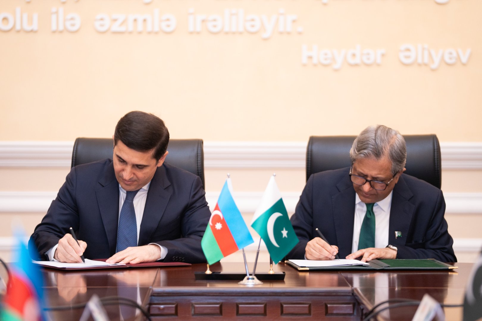 Azərbaycan ilə Pakistan arasında ədliyyə sahəsində “Əməkdaşlıq Proqramı” imzalanıb (FOTO)