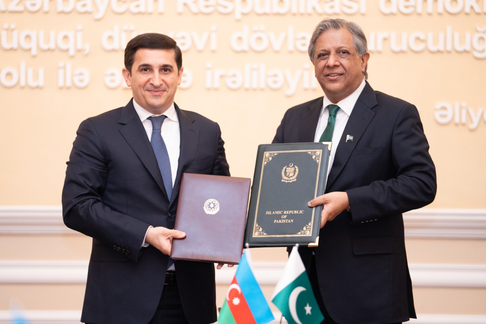 Azərbaycan ilə Pakistan arasında ədliyyə sahəsində “Əməkdaşlıq Proqramı” imzalanıb (FOTO)
