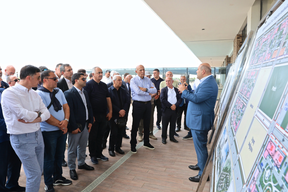 Azərbaycanın siyasi partiyaları sədrlərinin Qarabağa növbəti səfəri Ağdama təşkil olunub (FOTO)