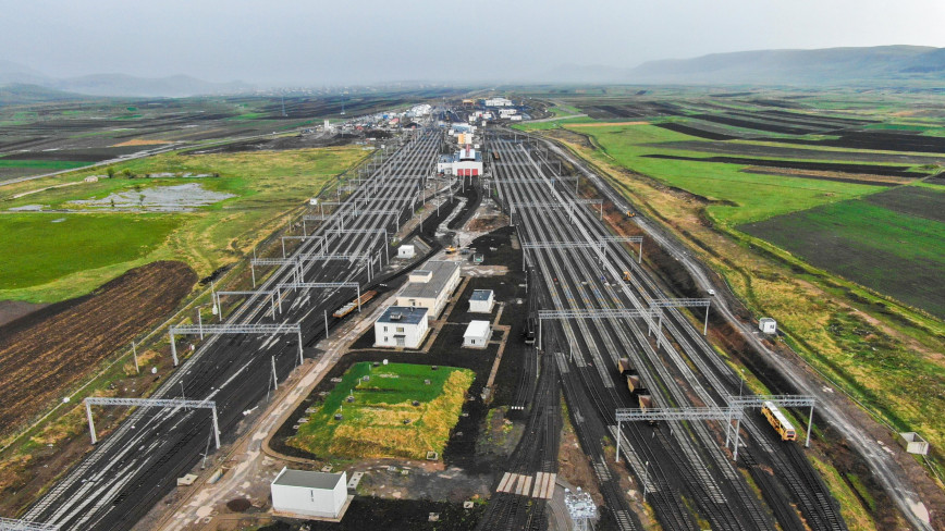 ADY və Çin Dəmir Yolları Bakı–Tbilisi–Qars dəmir yolu xəttinin potensialının artırılmasına dair razılığa gəlib (FOTO)
