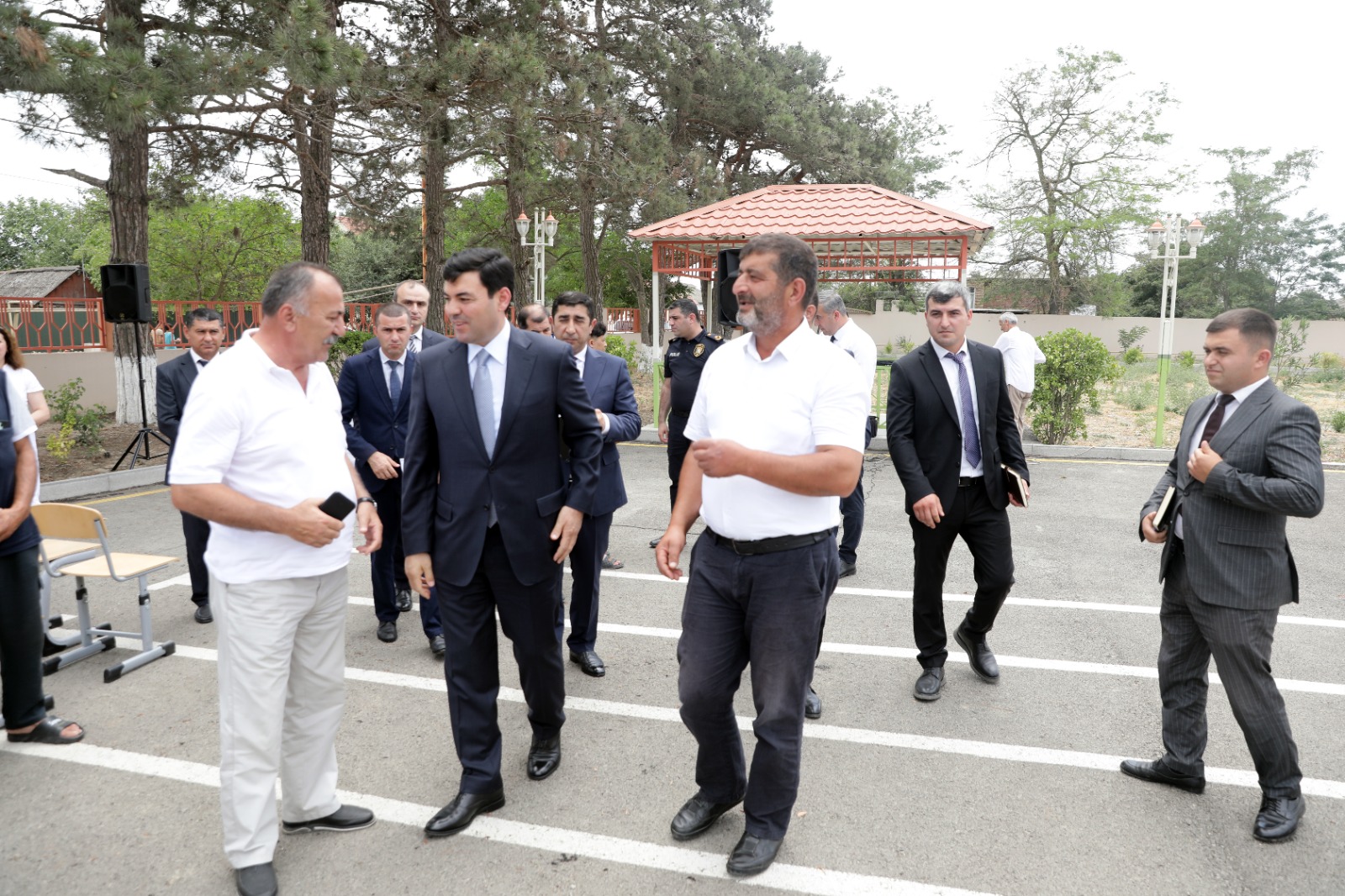 Xaçmazın İstisu qəsəbəsində sakinlərlə növbəti görüş keçirilib (FOTO)
