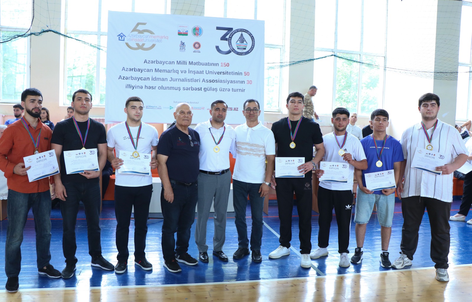 AzMİU-da Respublika səviyyəli sərbəst güləş turnirinə start verilib (FOTO)