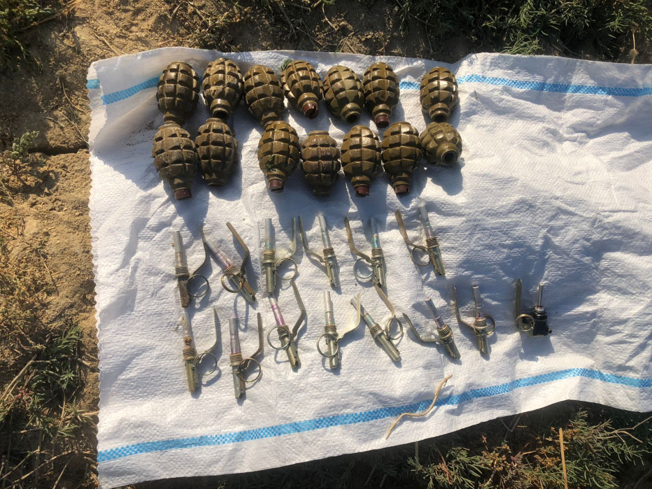 Abşeronda silah-sursat tapıldı (FOTO/VİDEO)