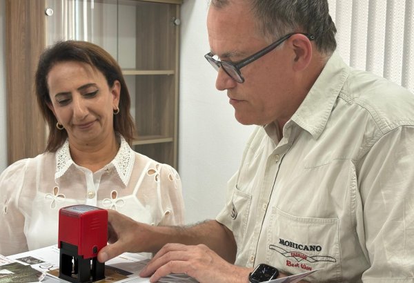 Laçının poçt mərkəzindən İrlandiyaya məktub göndərildi (FOTO)