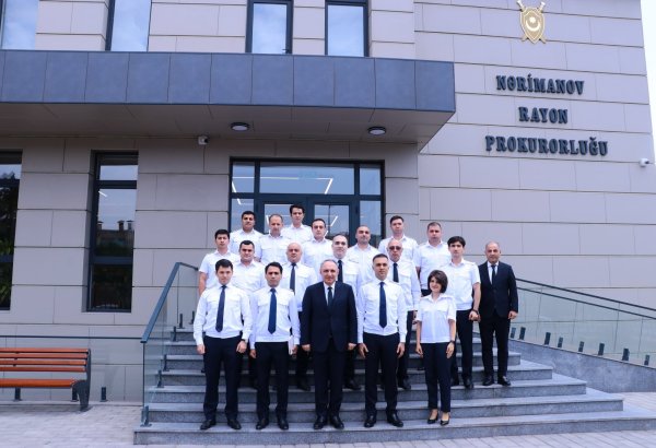 Baş prokuror paytaxtın Nərimanov rayonunda vətəndaşları qəbul edib (FOTO)