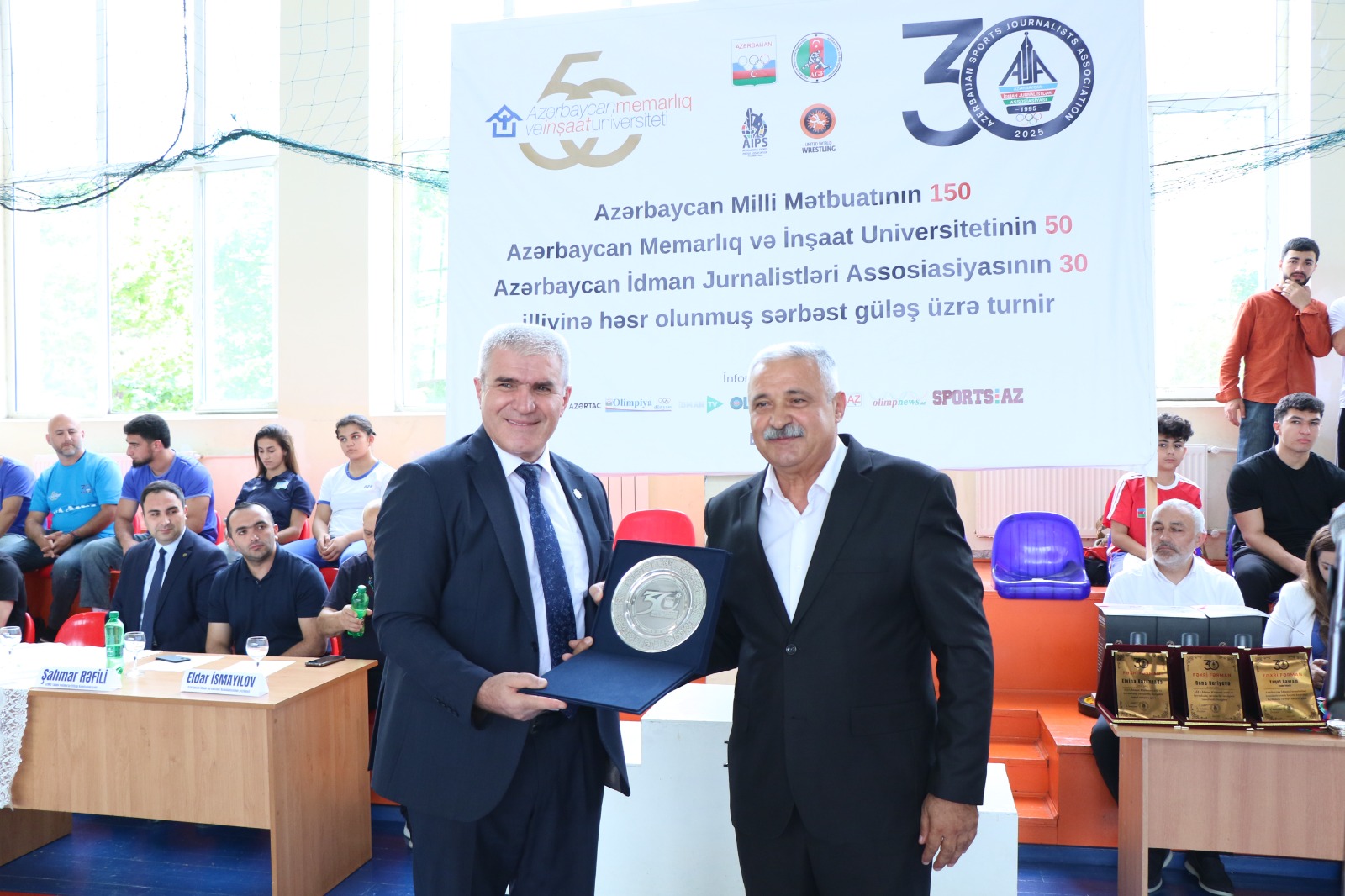 AzMİU-da Respublika səviyyəli sərbəst güləş turnirinə start verilib (FOTO)