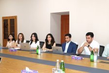 Yenilənmiş “Radioelektron vasitələrə verilən icazələr” sisteminin təqdimatı keçirilib (FOTO)