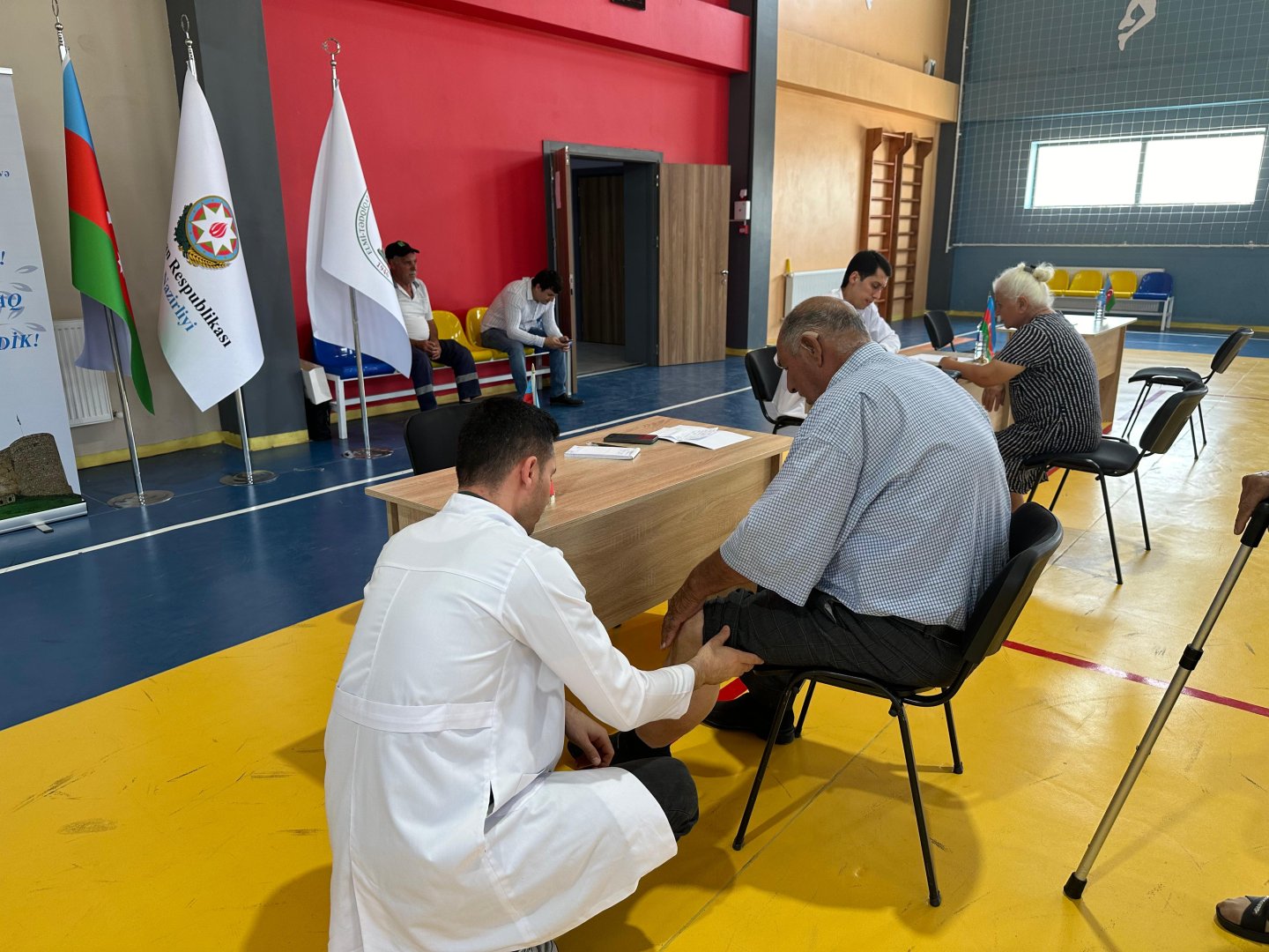 Səhiyyə Nazirliyi işğaldan azad edilmiş ərazilərin sakinlərinin sağlamlığına qayğını gücləndirir (FOTO)