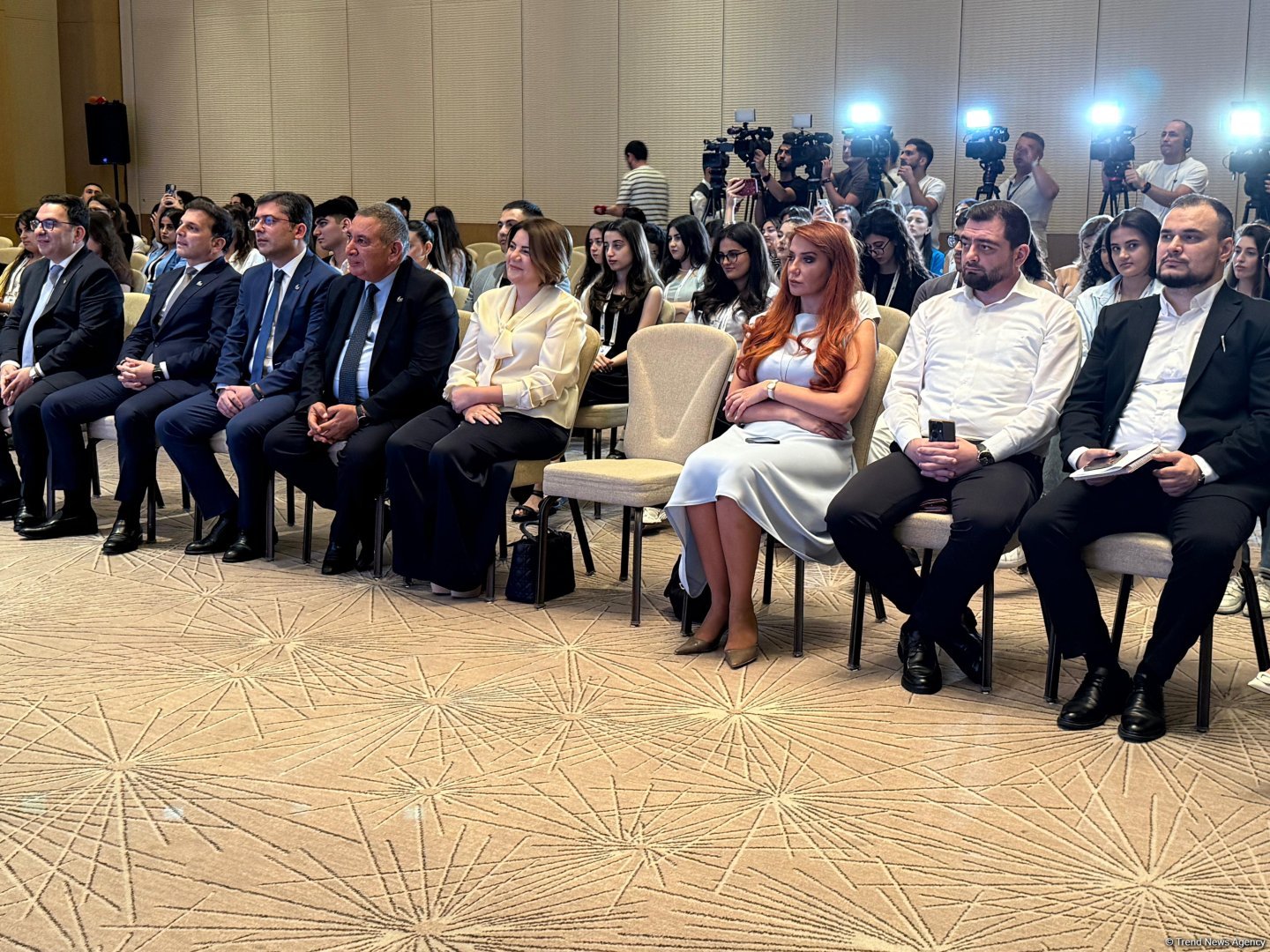 Bakıda “Gələcəyin mediası: “Əkinçi”nin izi ilə” mövzusunda Forum keçirilib (FOTO)