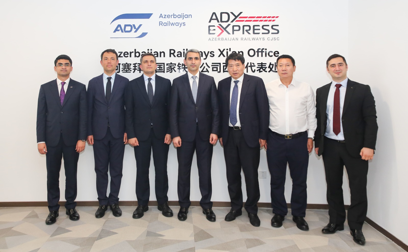 Çinin Sian Limanında ilk dəfə ADY-nin nümayəndəsi təyin edildi və konteyner meydançası açıldı (FOTO)
