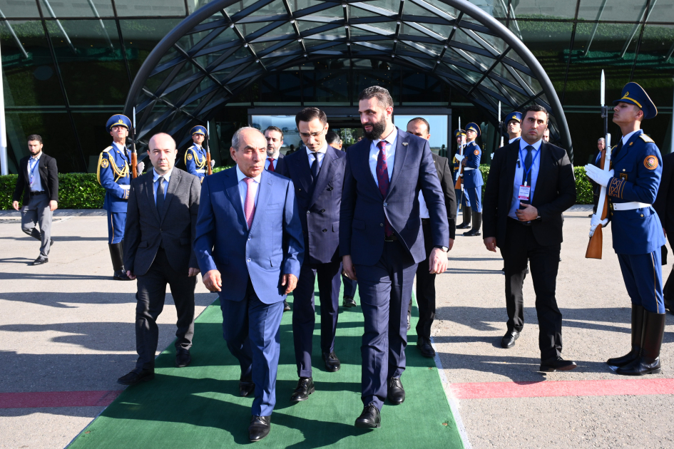 Suriyanın keçid dövrü Prezidenti Əhməd Əl Şaraanın Azərbaycana səfəri başa çatıb (FOTO)