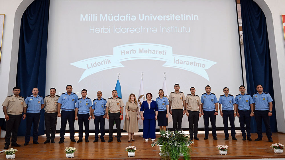 Azərbaycan Ordusunda müxtəlif xarici dillər üzrə təşkil olunmuş kursların buraxılış mərasimi keçirilib (FOTO)