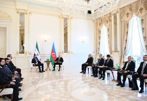 Prezident İlham Əliyevin Suriyanın keçid dövrü Prezidenti ilə görüşü olub (FOTO/VİDEO) (YENİLƏNİB)