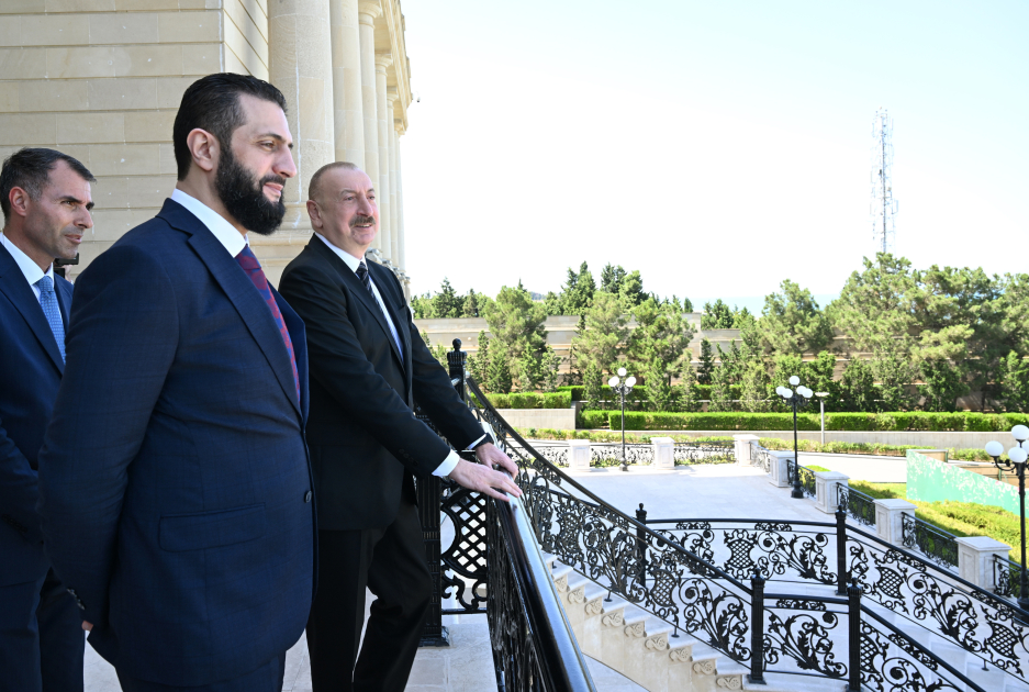 Prezident İlham Əliyevin Suriyanın keçid dövrü Prezidenti ilə görüşü olub (FOTO/VİDEO) (YENİLƏNİB)