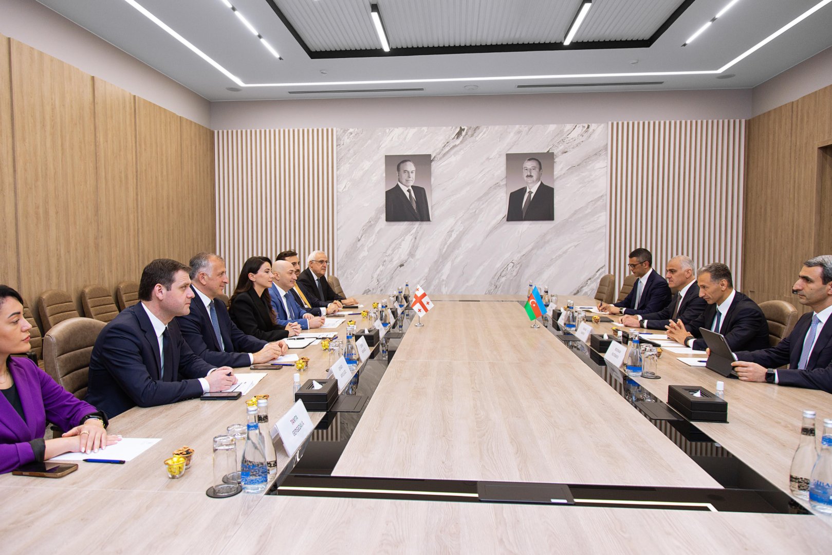 Rəşad Nəbiyev Gürcüstanlı nazirlə BTQ dəmir yolu layihəsini müzakirə edib