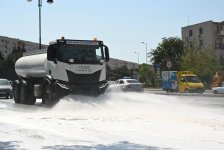 Bu gün Bakının 549 küçəsi yuyulub (FOTO)