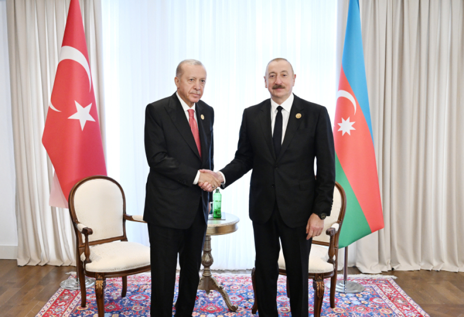 Prezident İlham Əliyev Türkiyə Prezidenti Rəcəb Tayyib Ərdoğana zəng edib