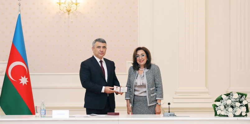 Ali Məhkəmənin hakimi Nigar Rəsulbəyova təqaüdə yola salınıb (FOTO)