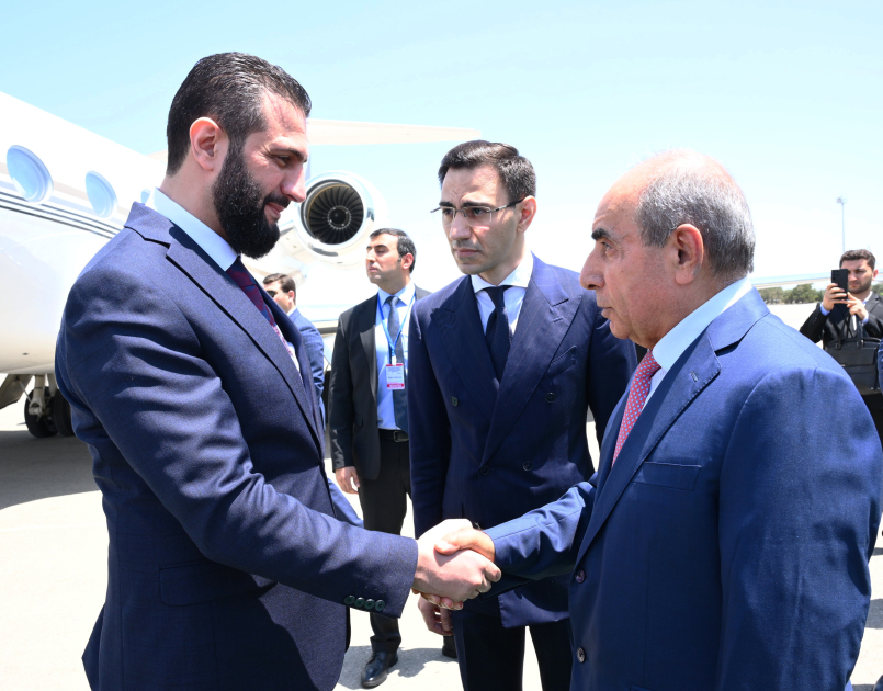 Suriyanın keçid dövrü Prezidenti Əhməd Əl Şaraa Azərbaycana işgüzar səfərə gəlib (FOTO)