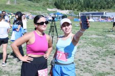 600-ə yaxın həvəskar atlet “Shahdag Running Fest” qaçış yarışında qələbə üçün mübarizə aparıb (FOTO)