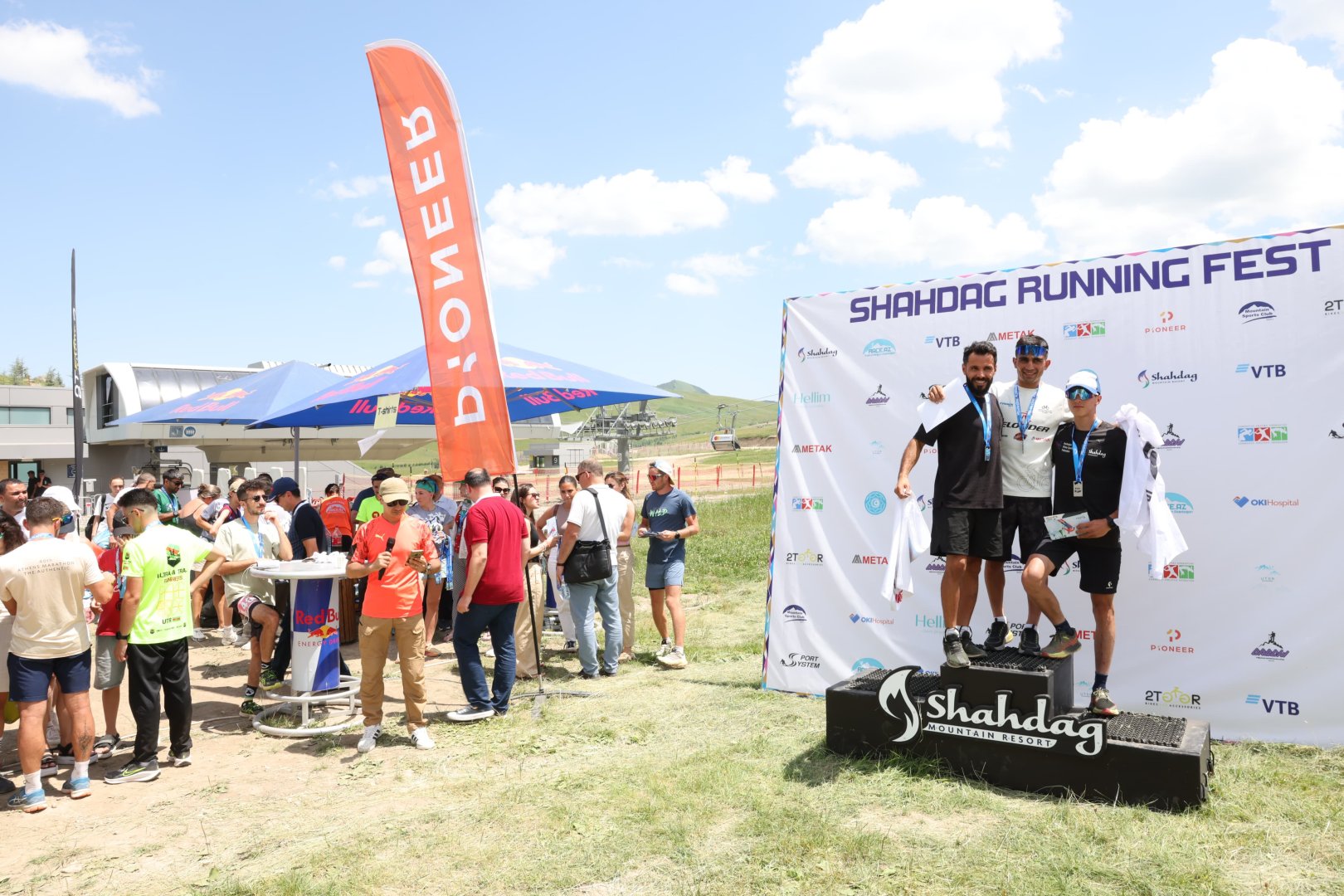 600-ə yaxın həvəskar atlet “Shahdag Running Fest” qaçış yarışında qələbə üçün mübarizə aparıb (FOTO)