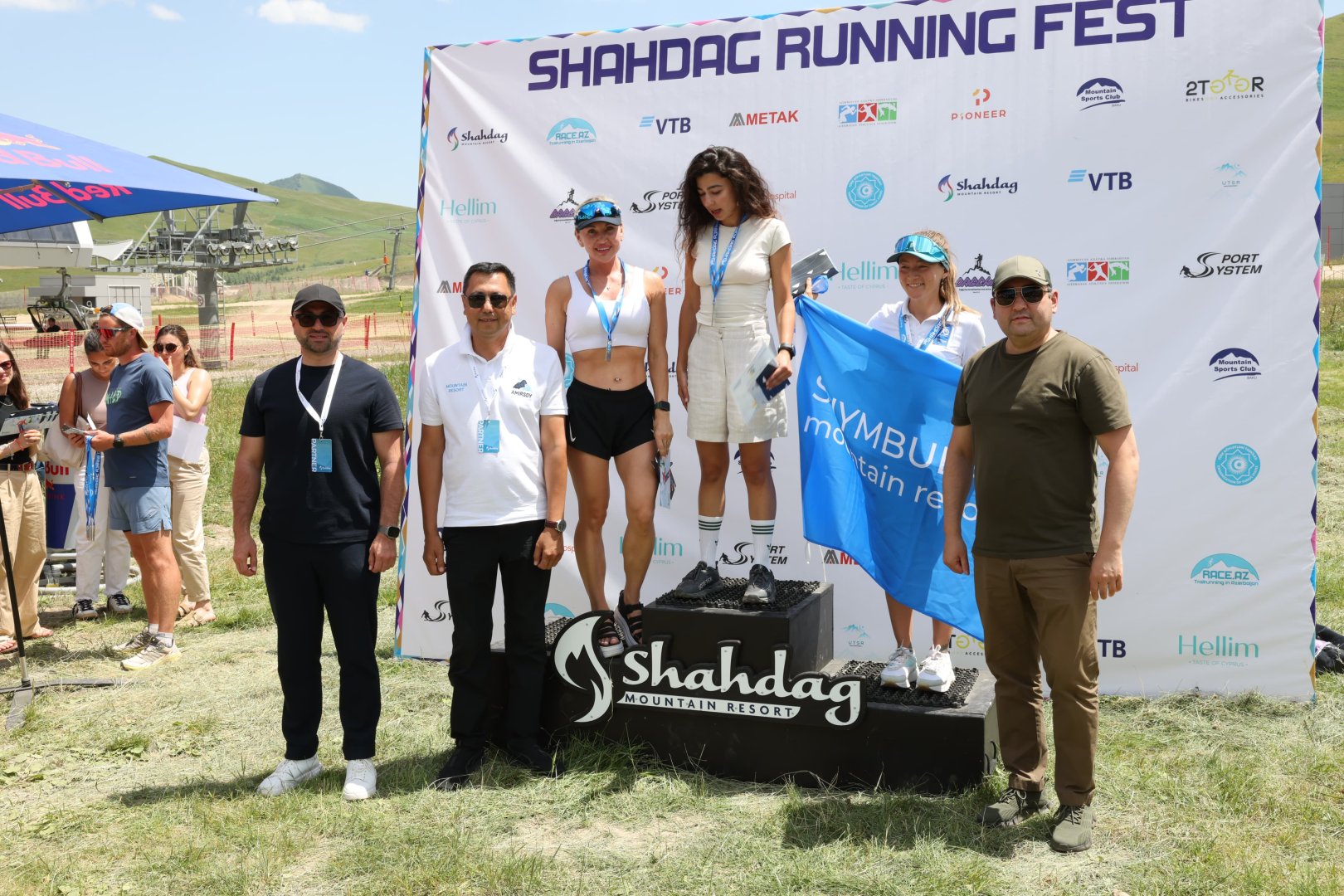 600-ə yaxın həvəskar atlet “Shahdag Running Fest” qaçış yarışında qələbə üçün mübarizə aparıb (FOTO)