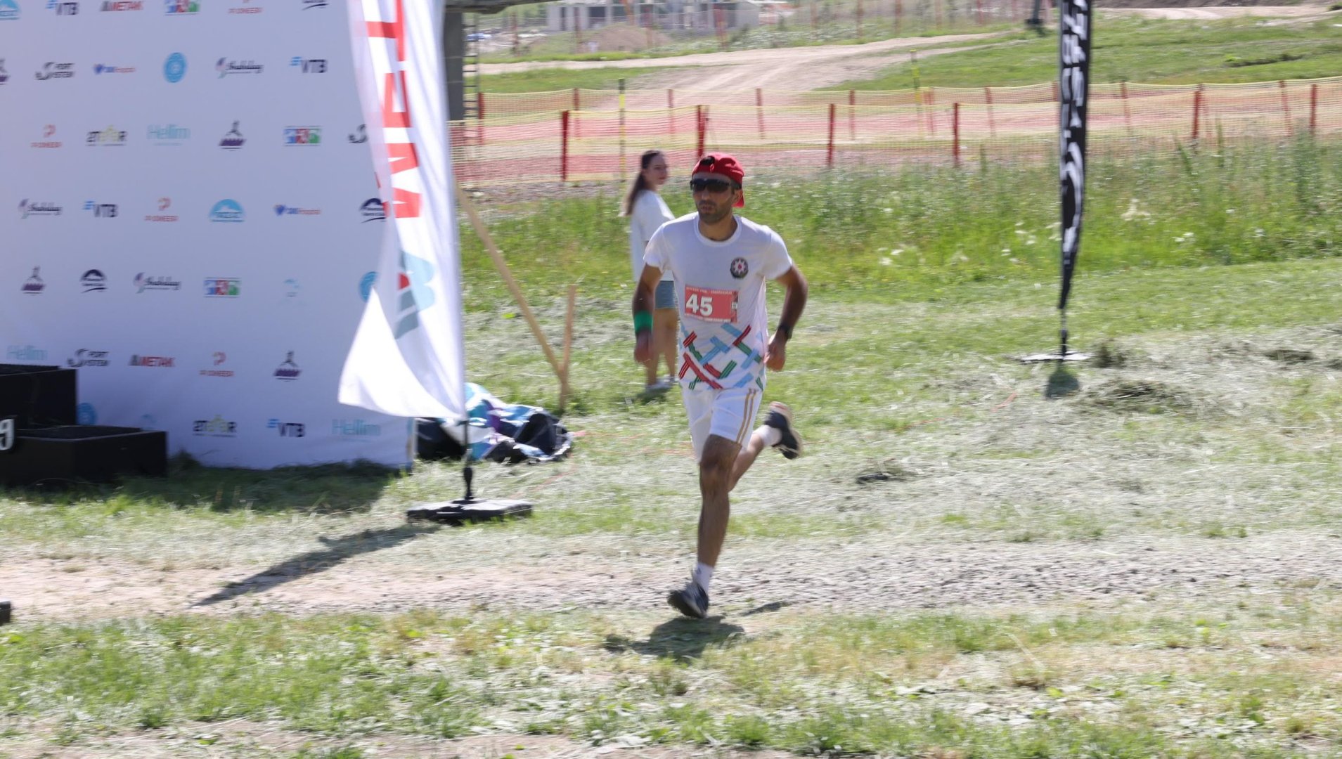 600-ə yaxın həvəskar atlet “Shahdag Running Fest” qaçış yarışında qələbə üçün mübarizə aparıb (FOTO)