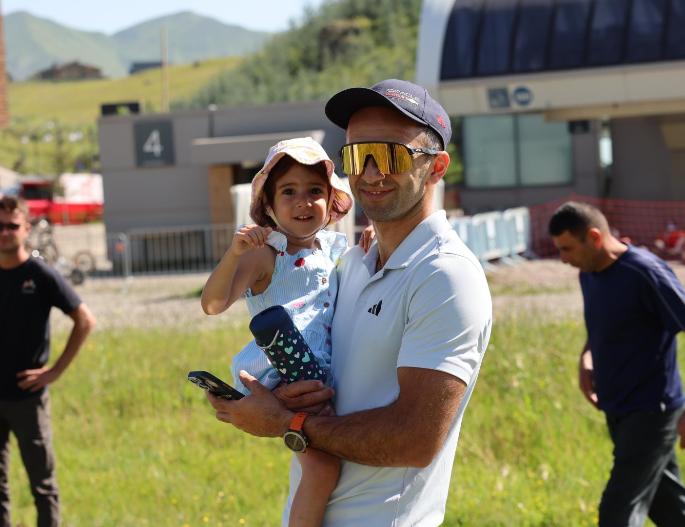 600-ə yaxın həvəskar atlet “Shahdag Running Fest” qaçış yarışında qələbə üçün mübarizə aparıb (FOTO)