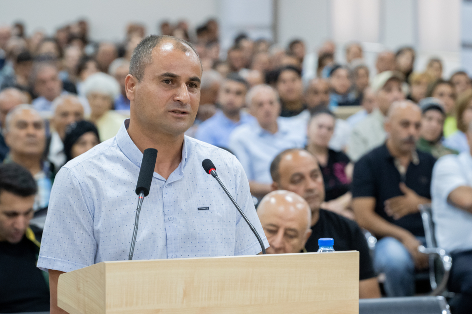 Ermənistan silahlı qüvvələrinin azərbaycanlıları əsir götürərkən işgəncə vermələrini əks etdirən videokadrlar məhkəmədə nümayiş etdirilib (FOTO)